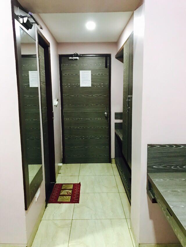 Iroomz Vaishali Residency ベッラーリ エクステリア 写真